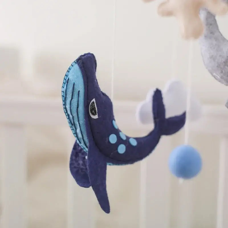 Mobile Bébé Baleine