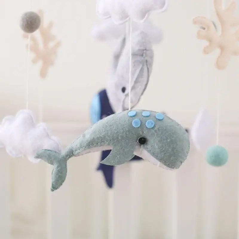 Mobile Bébé Baleine